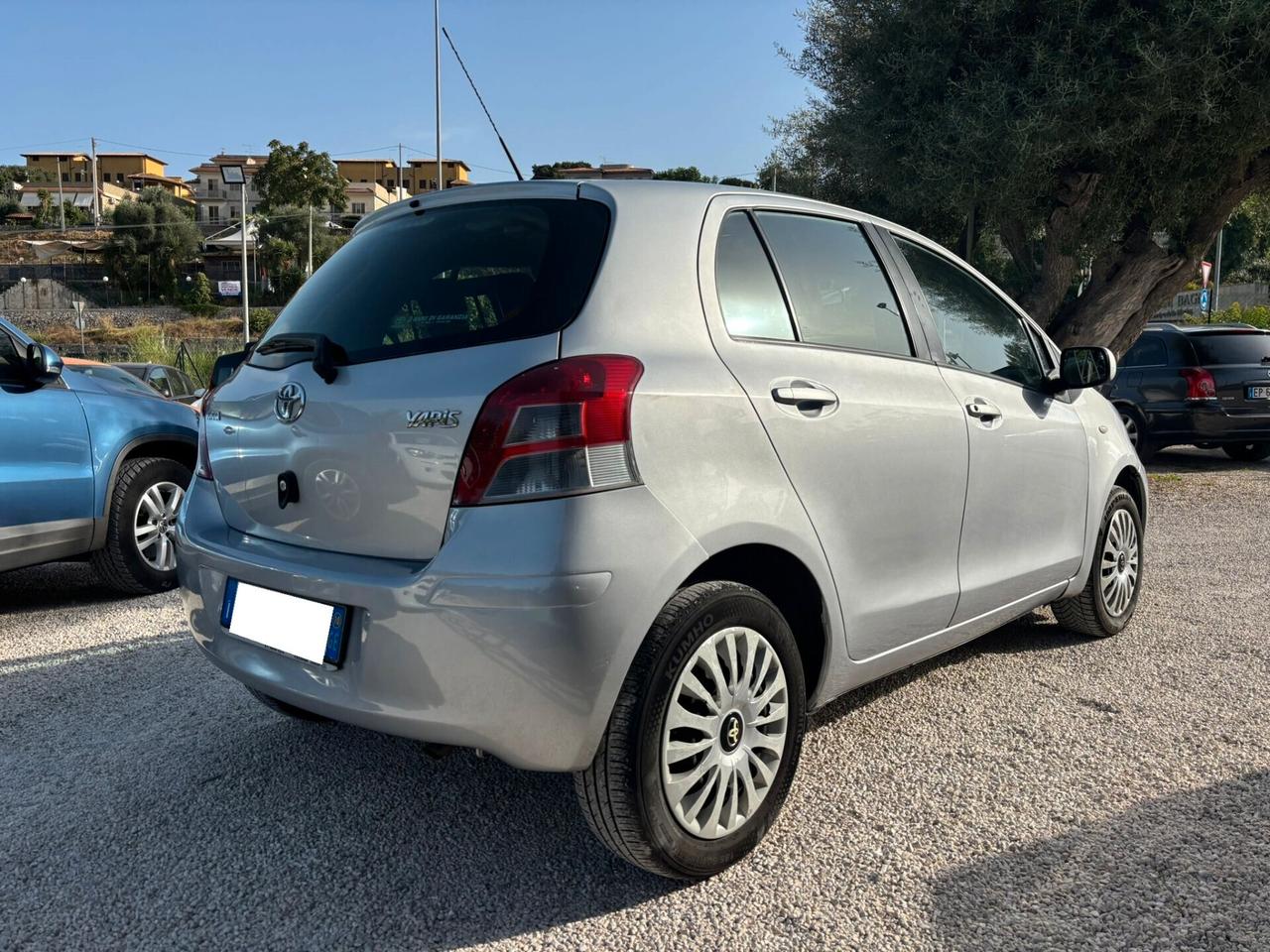 TOYOTA YARIS 1.0 B - 2010 92000 KM !!!