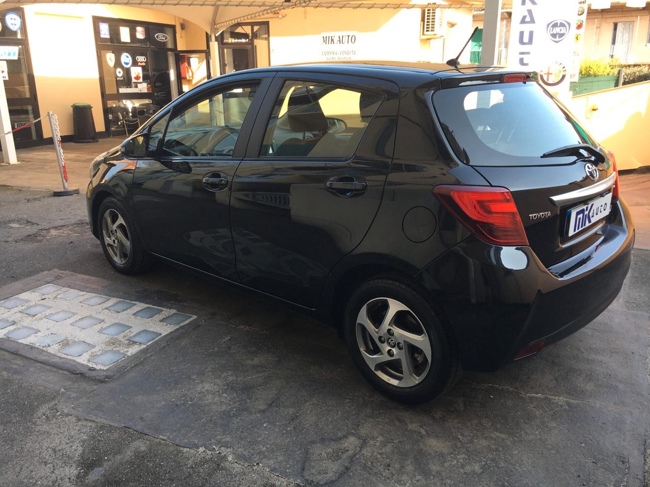 Toyota Yaris 1.5 Hybrid 5 porte Business