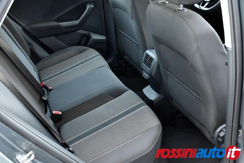 VOLKSWAGEN T-ROC 1.0 TSI 110 CV STYLE TECH PACK REARVIEW R17