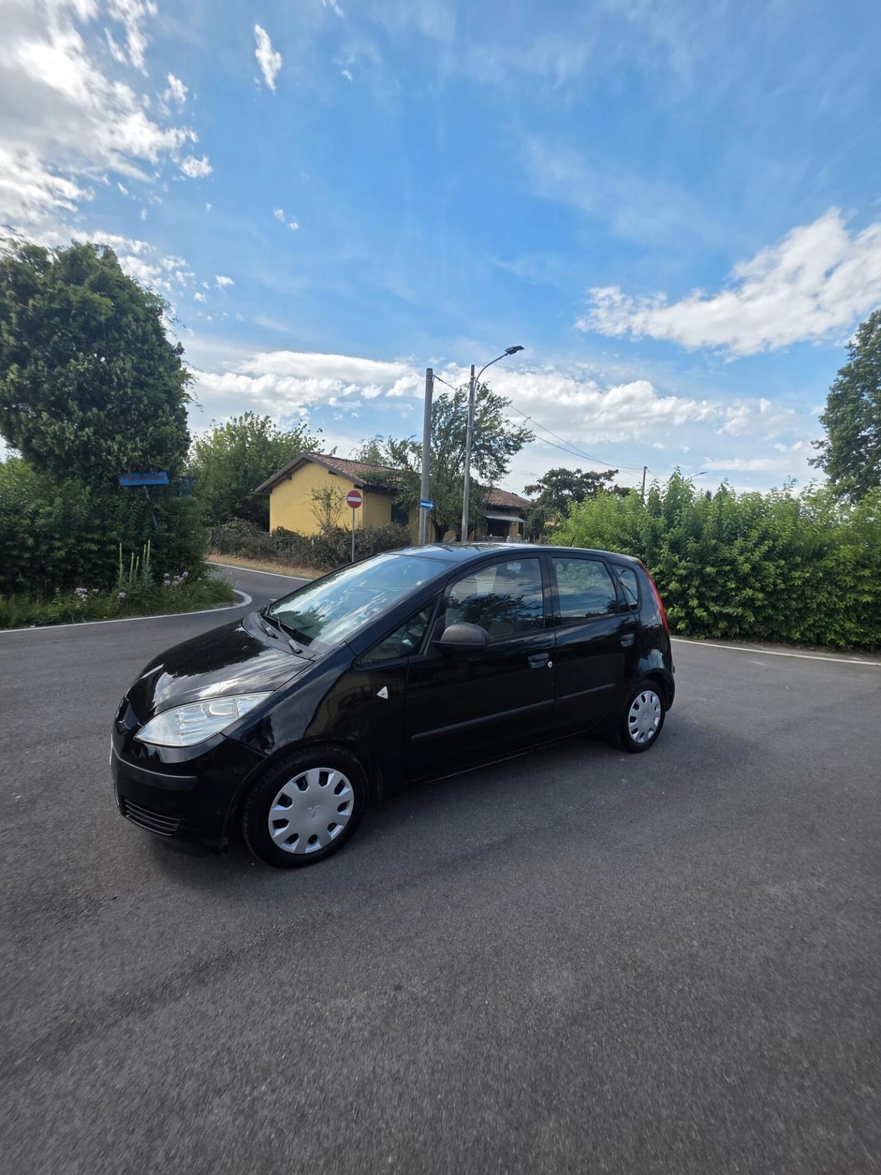 Mitsubishi Colt sportychrome GPL/ benzina neopatentati