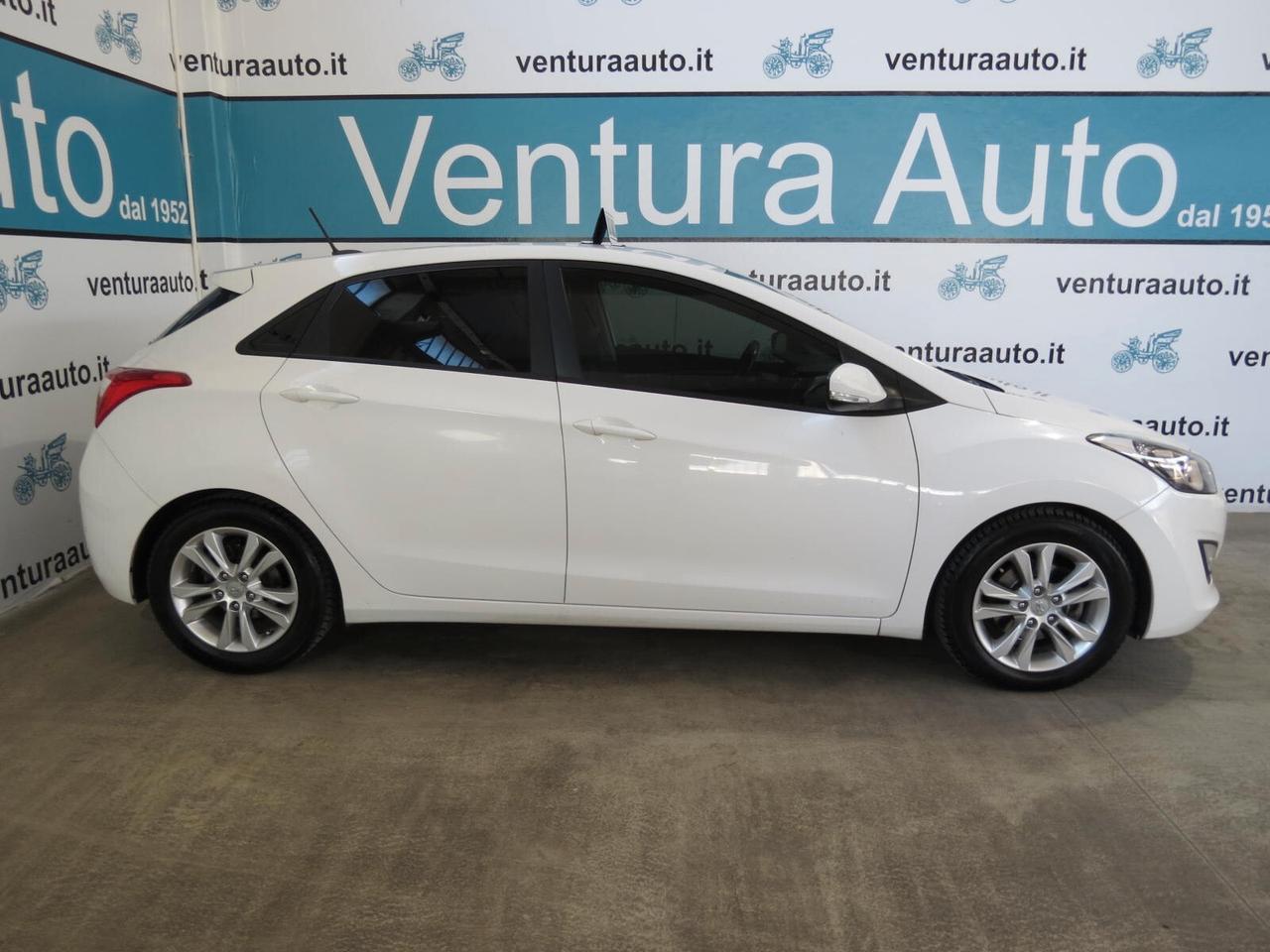 Hyundai i30 1.6 CRDi 110 cv 5p. Comfort A/T