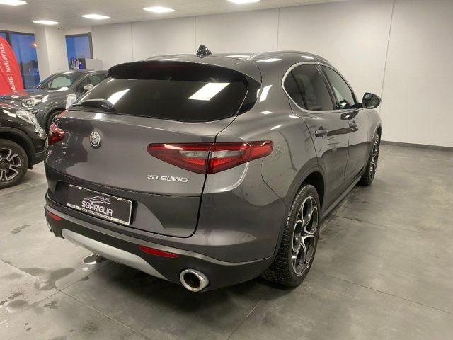 ALFA ROMEO Stelvio 2.2 Diesel Tetto Apribile AT8 Q4 Executive 4x4