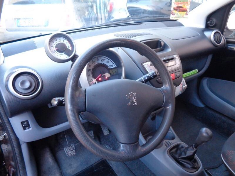 Peugeot 107 1.0 68CV 5p. Sweet Years