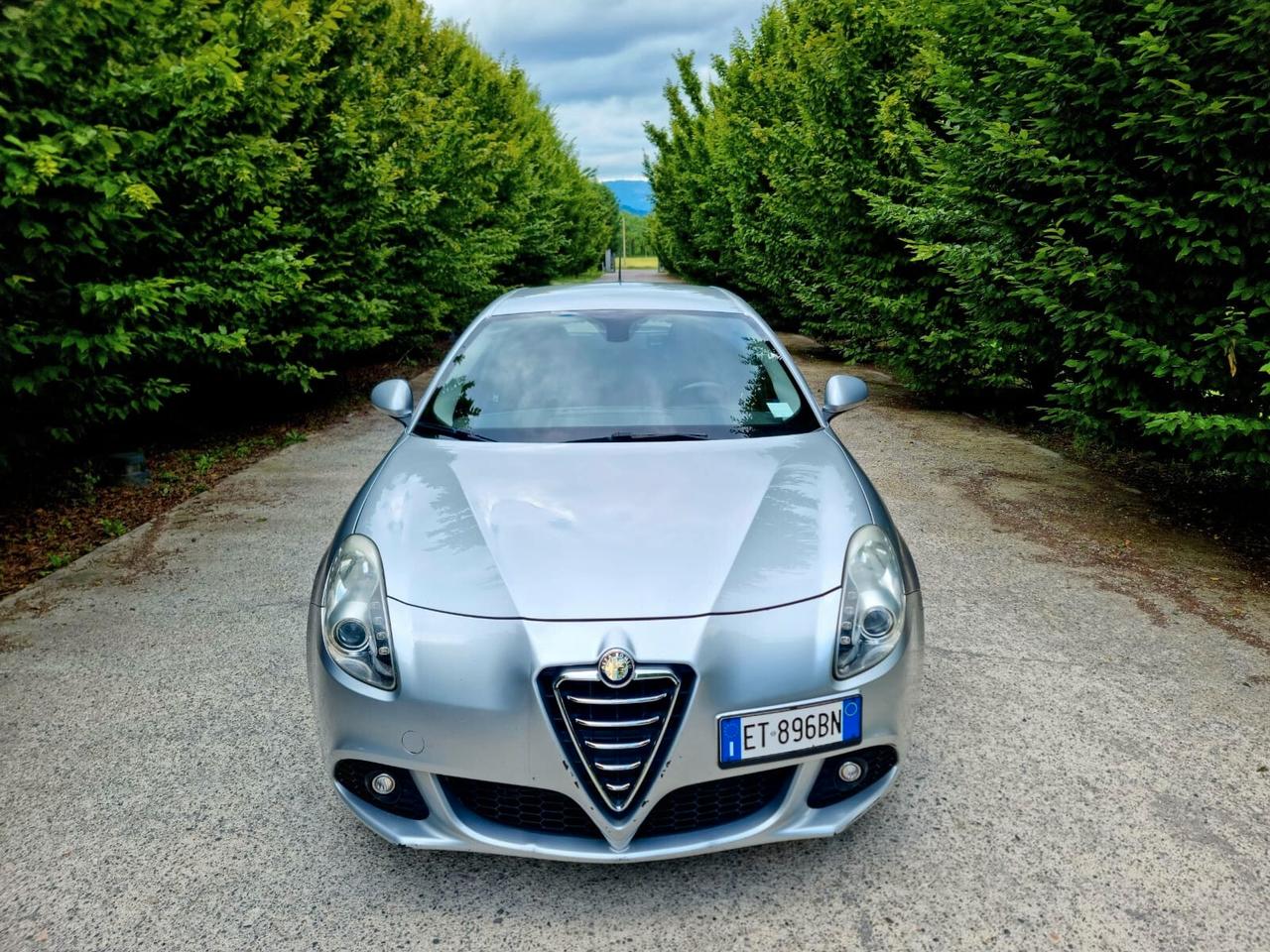 Alfa Romeo Giulietta 1.6 JTDM ADATTA A NEOPATENTATI
