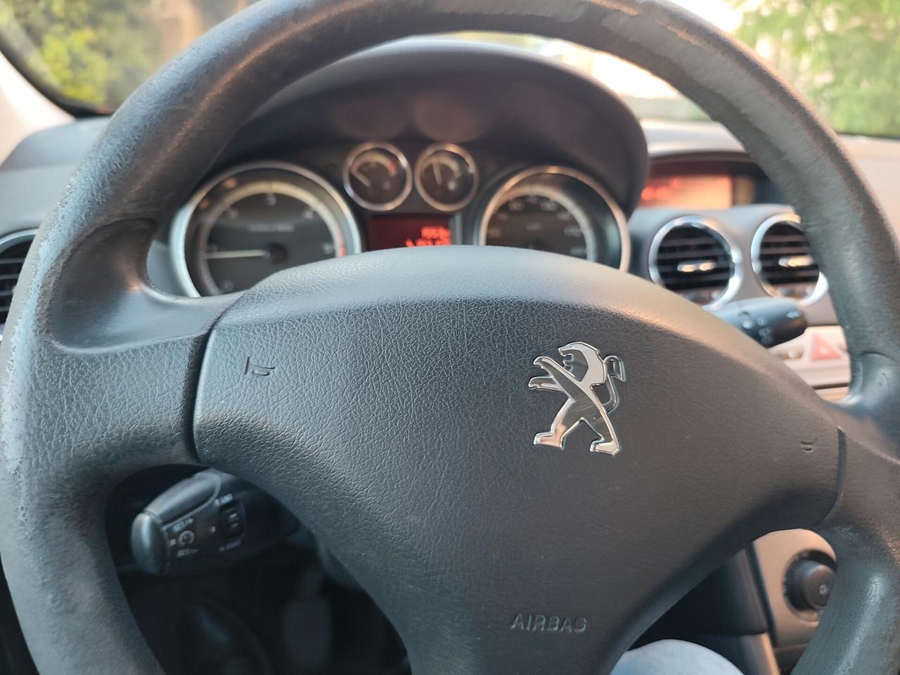 Peugeot 308 1.6 hdi sw neopatentati