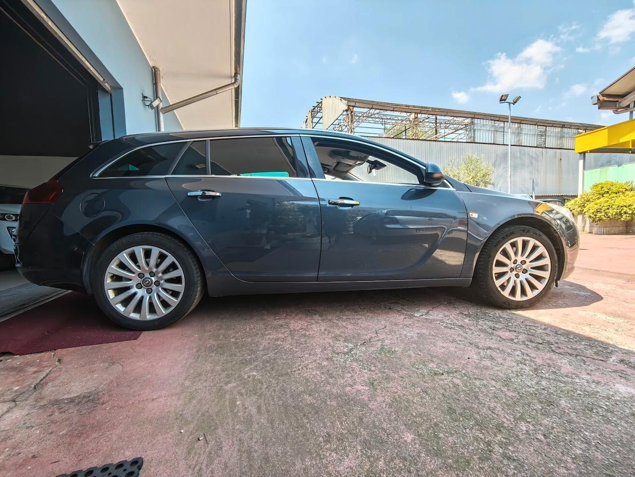Insignia 2.0 CDTI Sports Tourer cosmo aut. SOLO 138MILA KM PREZZO SOTTO COSTO!!!!!
