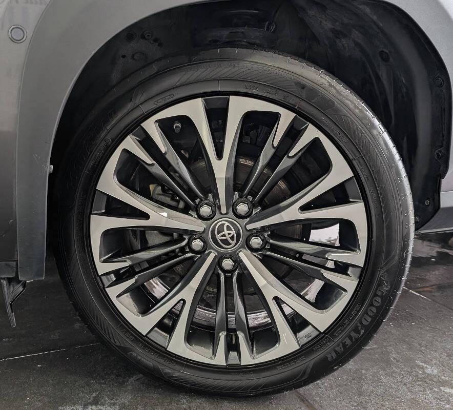 Toyota Yaris Cross 1.5h Lounge fwd 116cv e-cvt