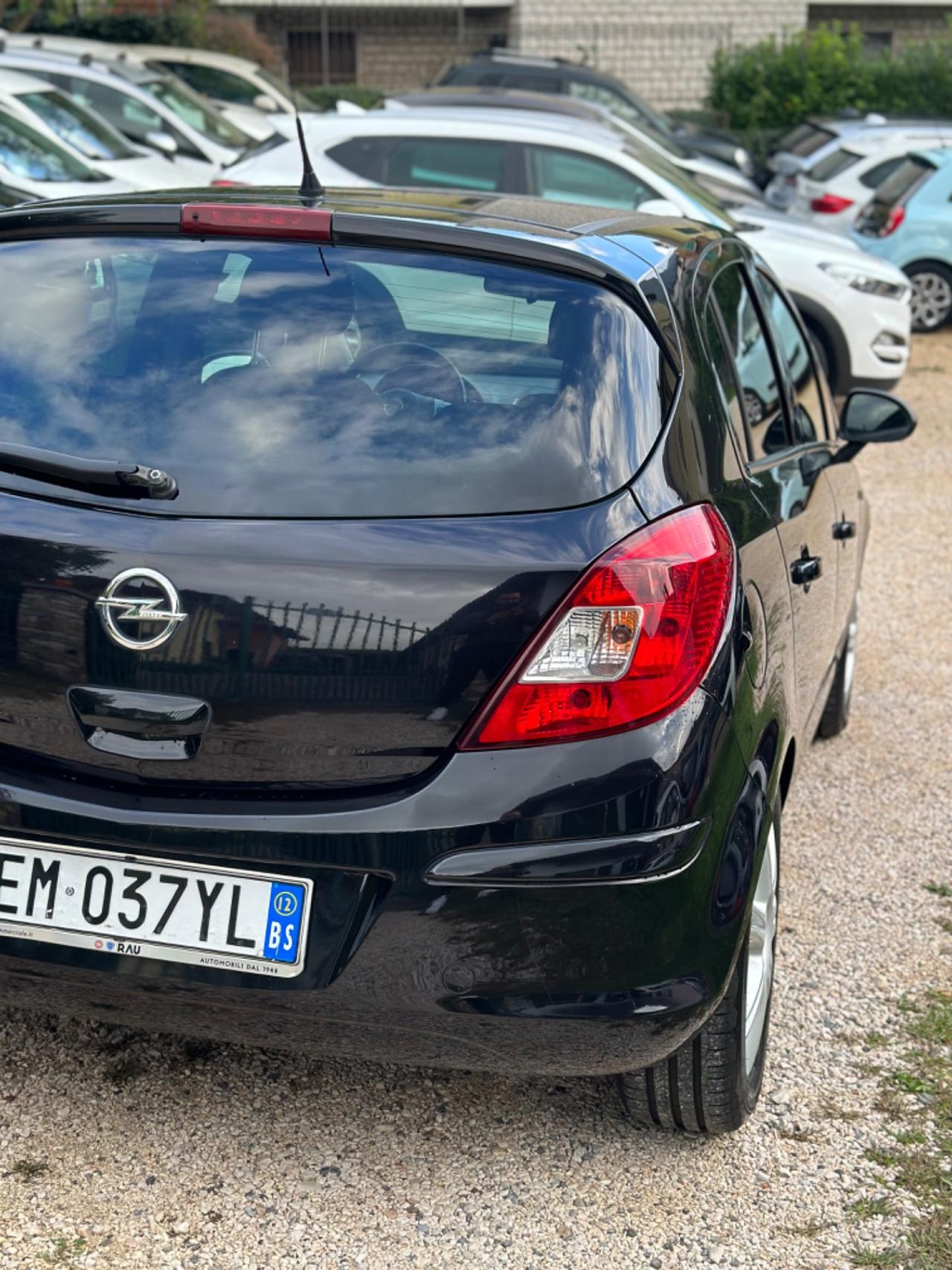 Opel Corsa 1.2 5 porte Elective