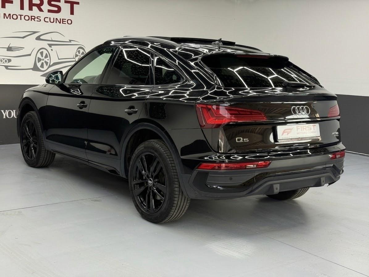 Audi Q5 SPB 40 TDI quattro S tronic Identity Black
