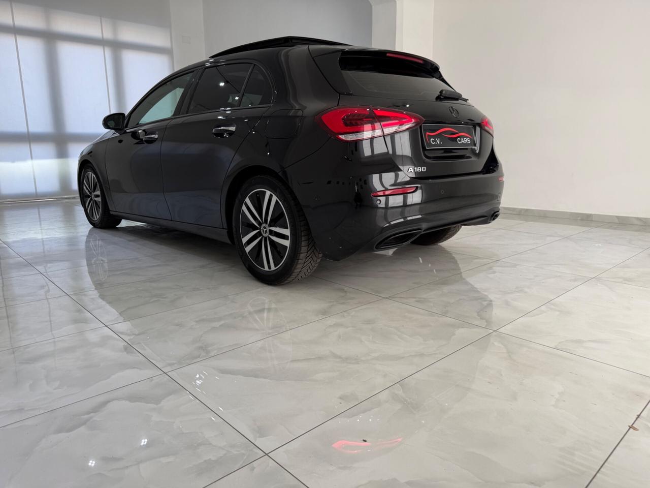 MERCEDES-BENZ A 180 D AUTOMATIC SPORT IVA ESPOSTA