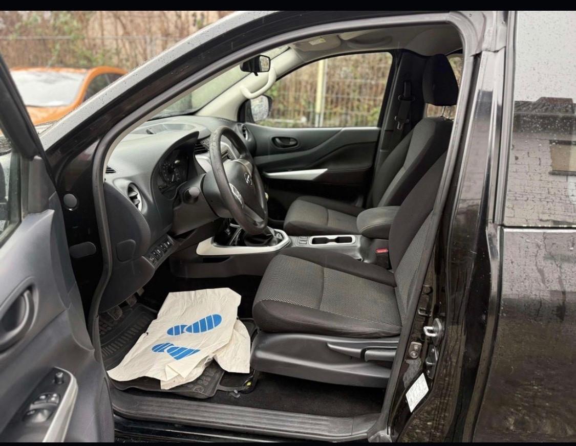Nissan Navara 2.3 dCi 4WD King Cab N-Connecta * Cambio Manuale
