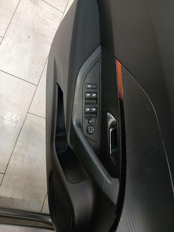 Peugeot 2008 1.2 puretech Active Pack s&s 130cv eat8