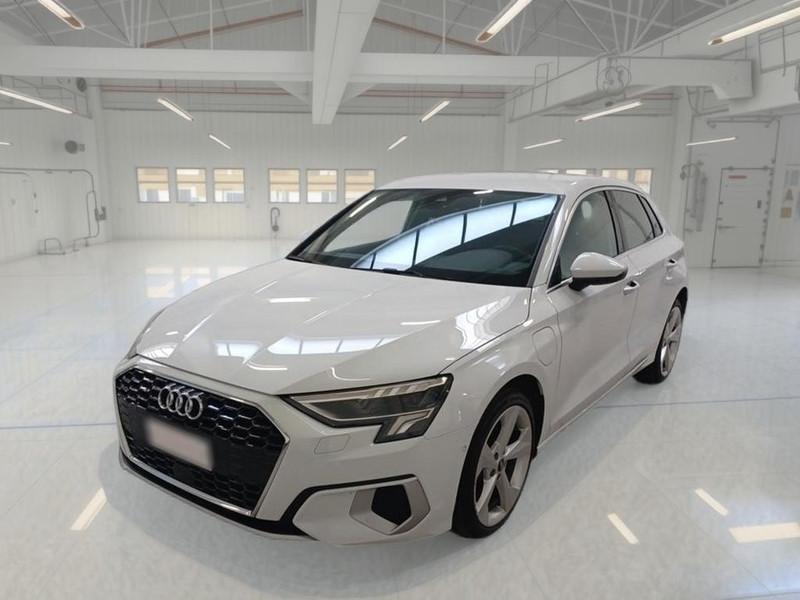 AUDI A3 SPORTBACK 40 TFSI E S TRONIC BUSINESS ADVANCED S.BACK 5 PORTE BERLINA