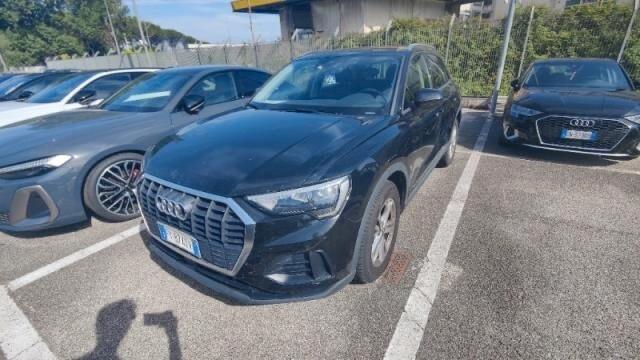 Audi Q3 35 TDI S tronic Business