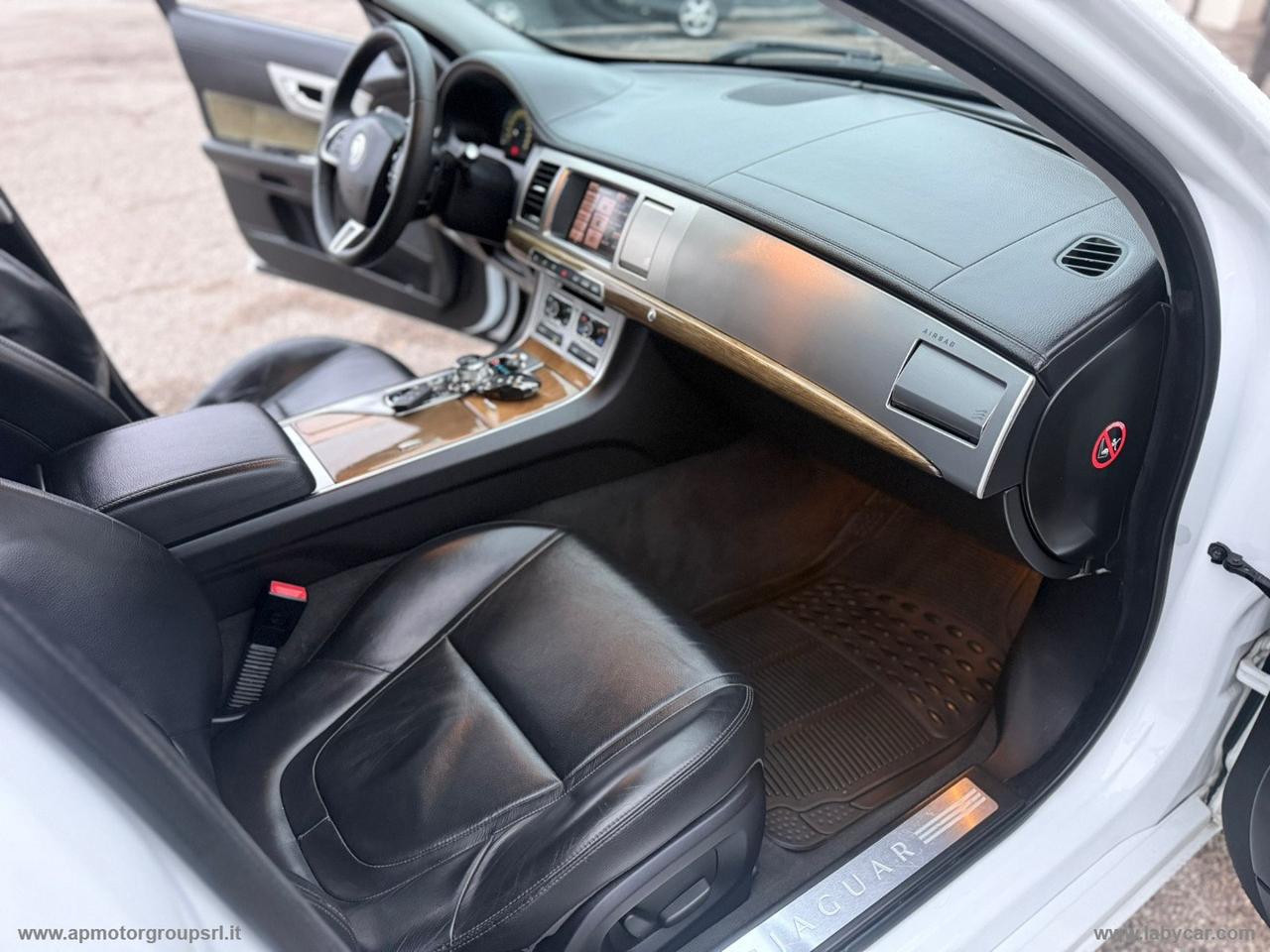 JAGUAR XF Sportbrake 2.2 D 200 CV Prem. Luxury