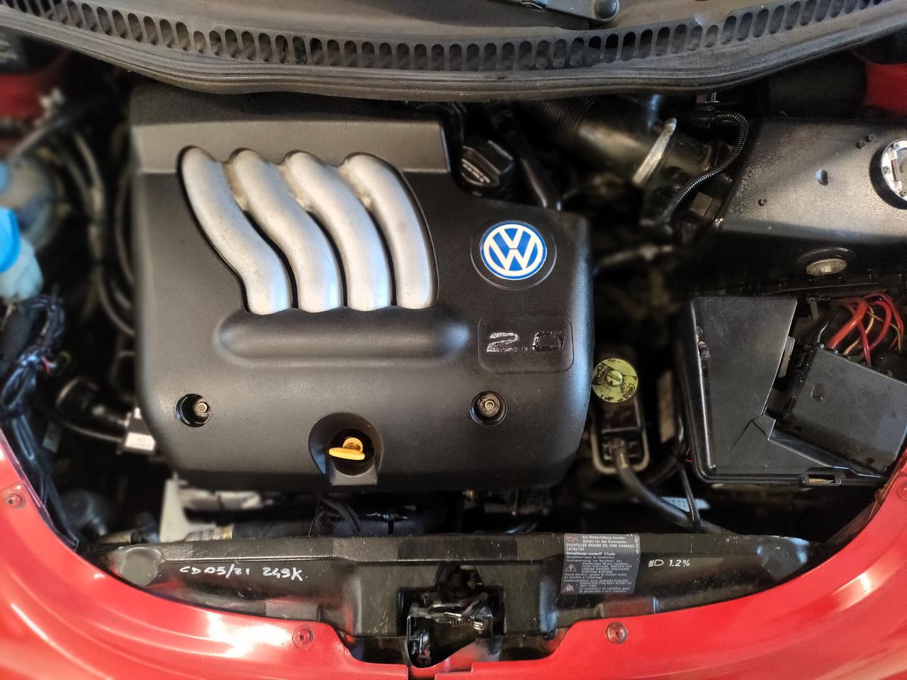 Volkswagen New Beetle 2.0 GPL pelle e tettuccio