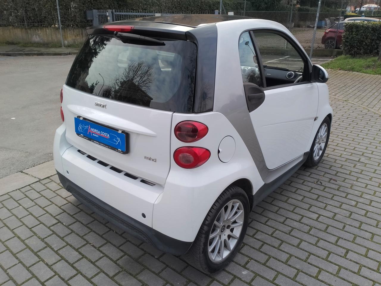 Smart ForTwo 1000 45 kW MHD coupé pure