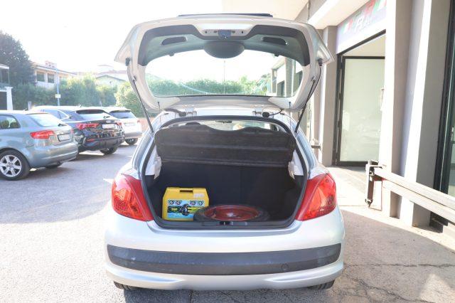 PEUGEOT 207 1.4 ECO GPL 75CV 5Porte Sport per NEOPATENTATI