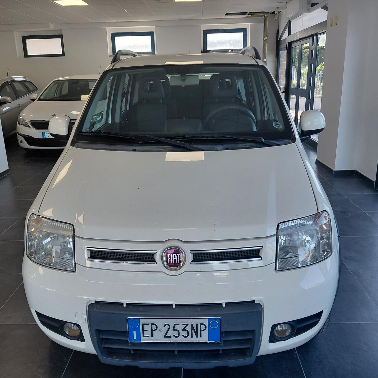 FIAT PANDA ANNO 2012 DS 1.3 ATRAZIONE 4X4 KM 200 MILA
