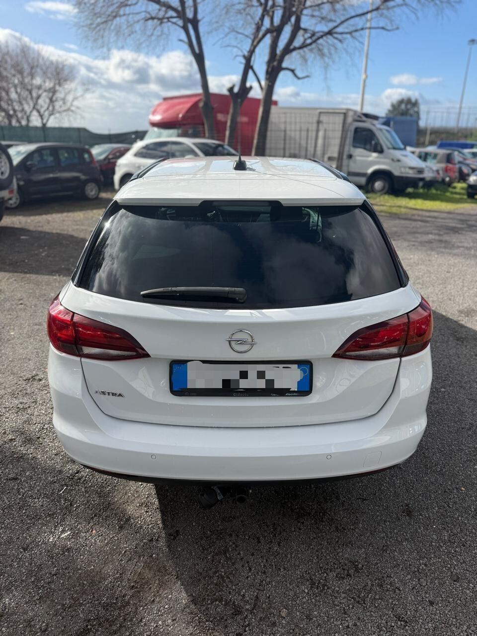 Opel Astra 1.5 CDTI 122 CV