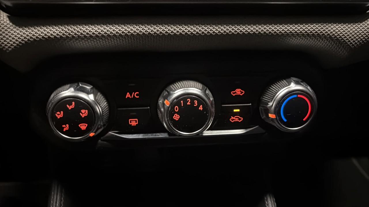 NISSAN MICRA DEL 2018 1000 BENZINA NEOPATENTATI