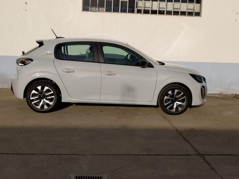 Peugeot 208 100 Style Zero Interessi