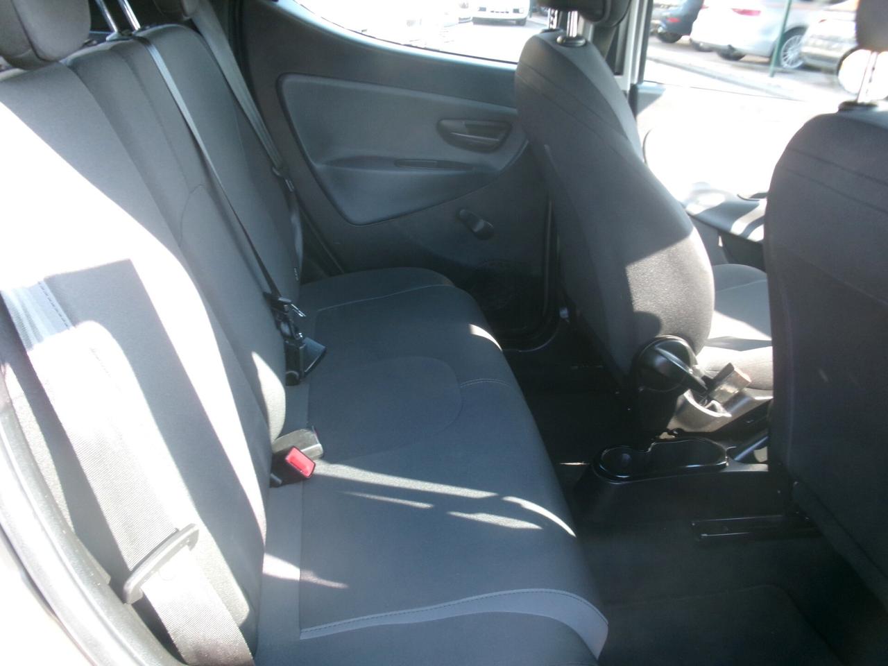 Lancia Ypsilon 1.2 ECOCHIC GPL DI SERIE