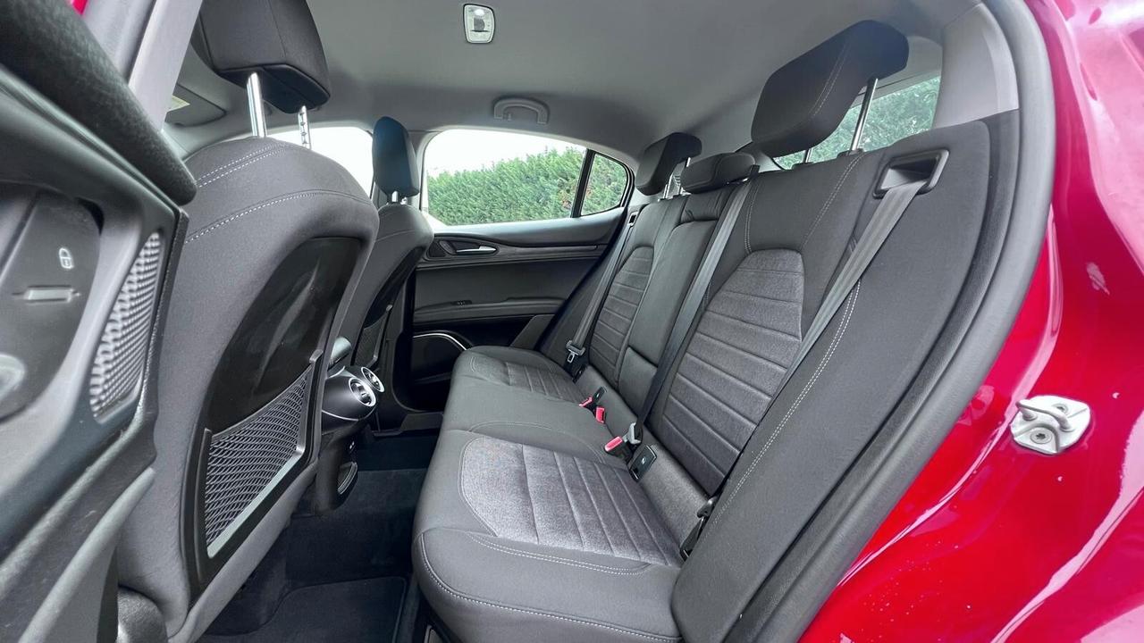 Alfa Romeo Stelvio 2.2 Turbodiesel 150 CV AT8 RWD Business