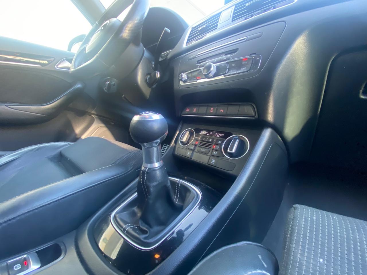 Audi Q3 2.0 TDI S-line Edition 120cv