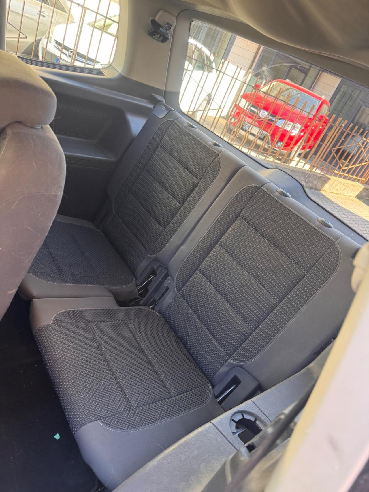 Volkswagen Touran 1.6 TDI 7 Posti Ok Neopatentati