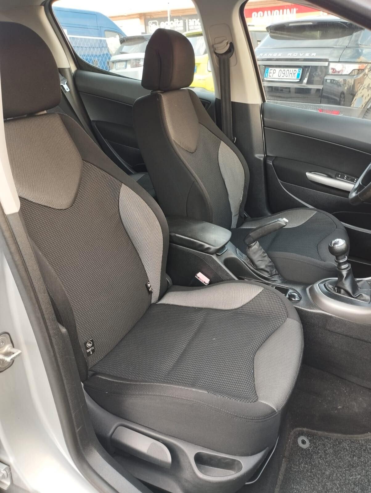 Peugeot 308 2.0 HDi 5p. Tecno