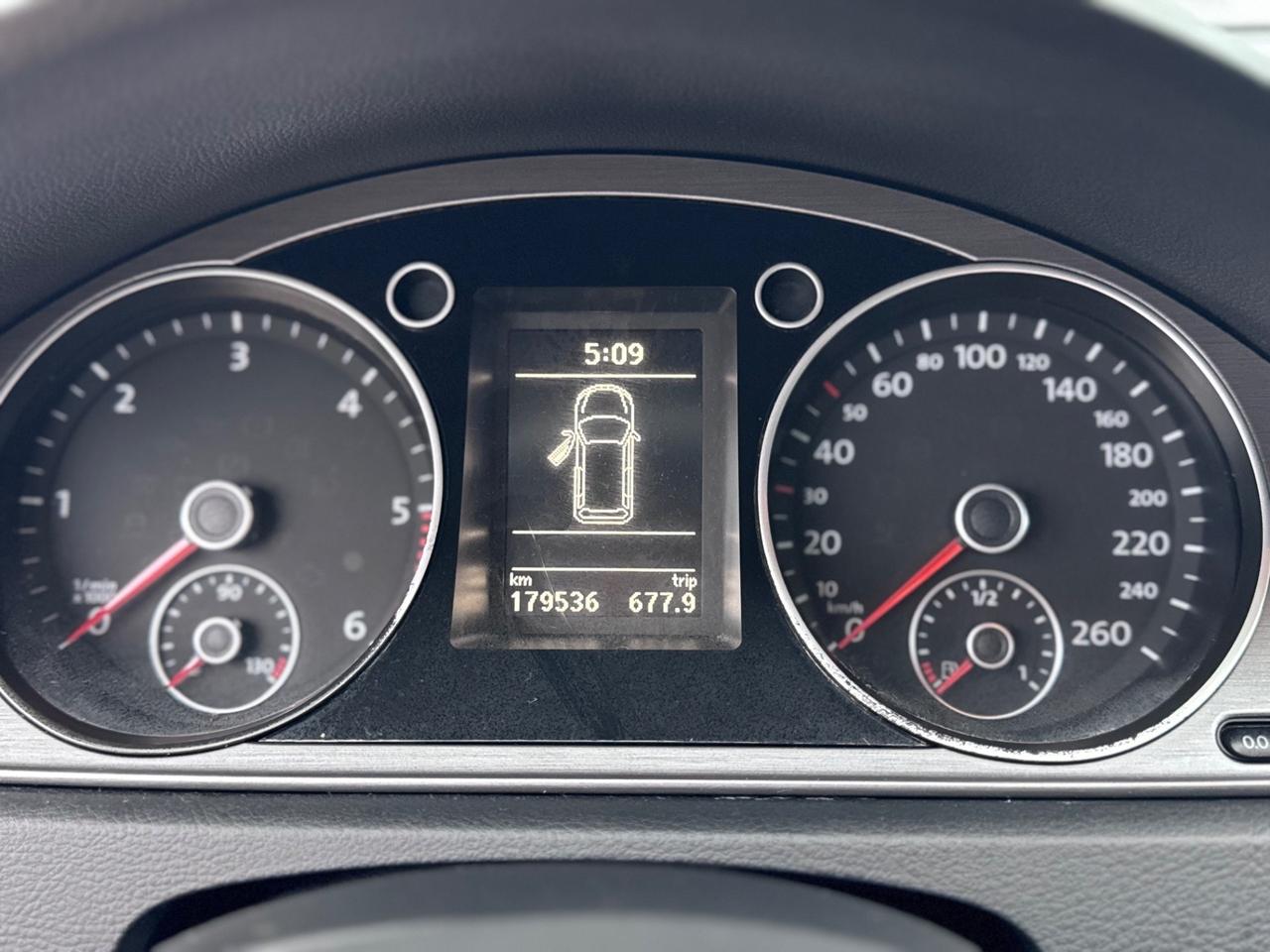 VW PASSAT 1.6 TDI 105cv Neopatentati - 2013