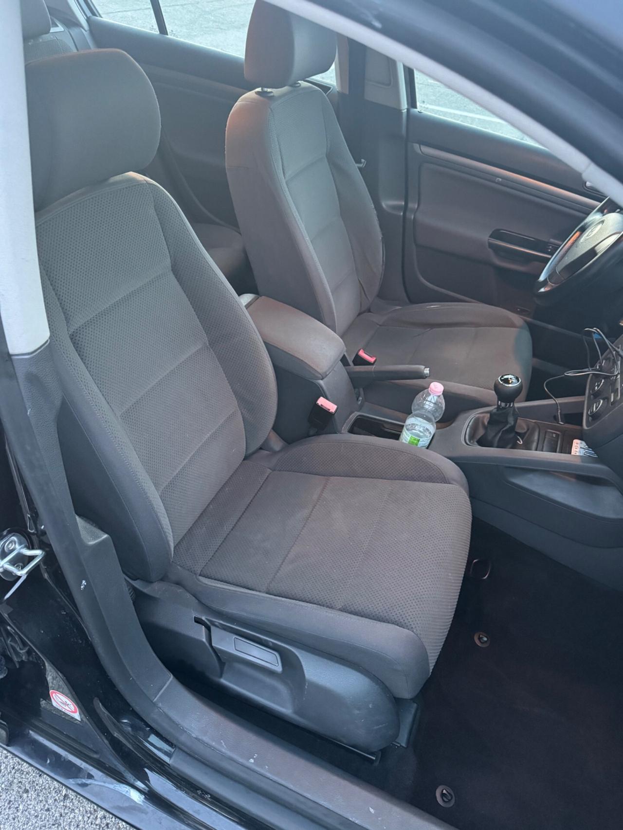 Volkswagen Golf 1.9 TDI 5p. 138000km