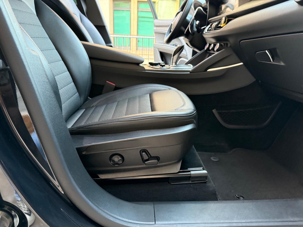 Alfa Romeo Stelvio 2.2 Turbodiesel 210 CV AT8 Q4 B-Tech