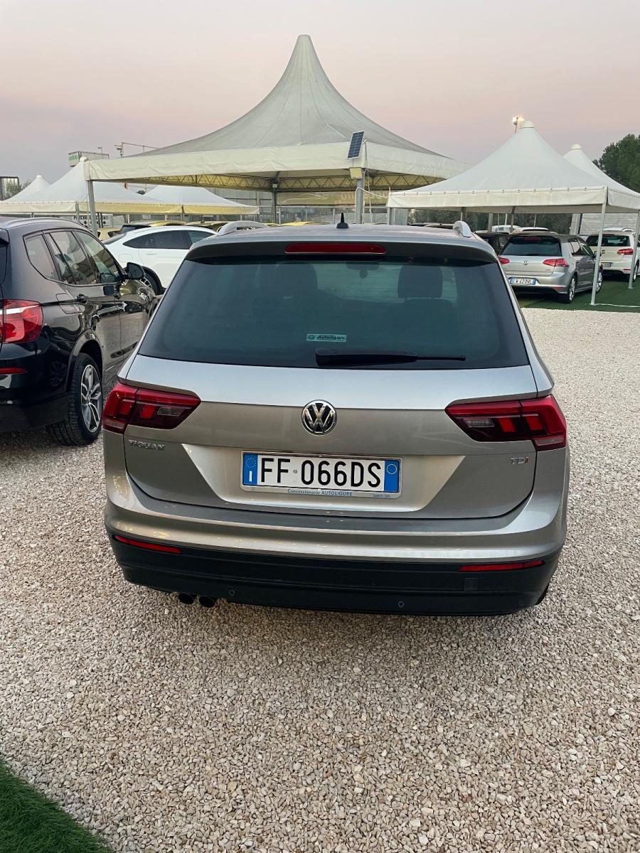 VOLKSWAGEN - Tiguan - 1.6 TDI Style BMT