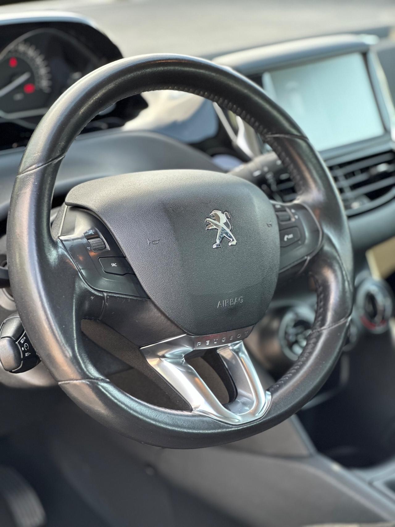Peugeot 208 GPL (120.000KM) OK NEOPATENTATI