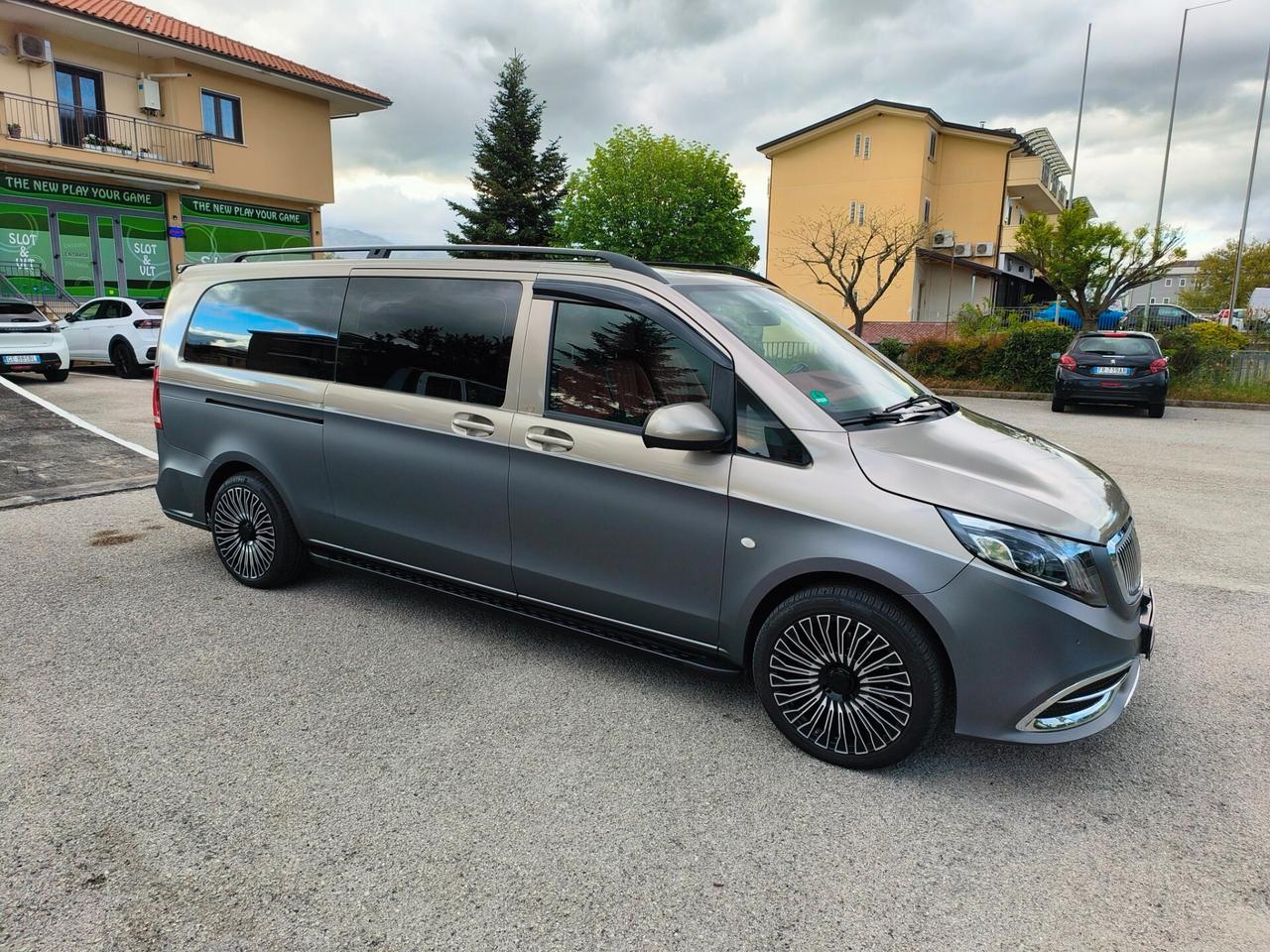 Mercedes-benz Vito Maybach 220 d Automatic Premium Long VIP