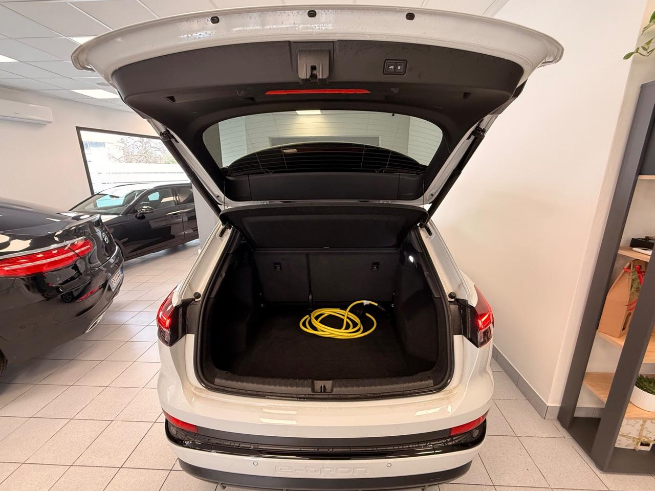 Audi Q4 40 e-tron S line Iva deducibile