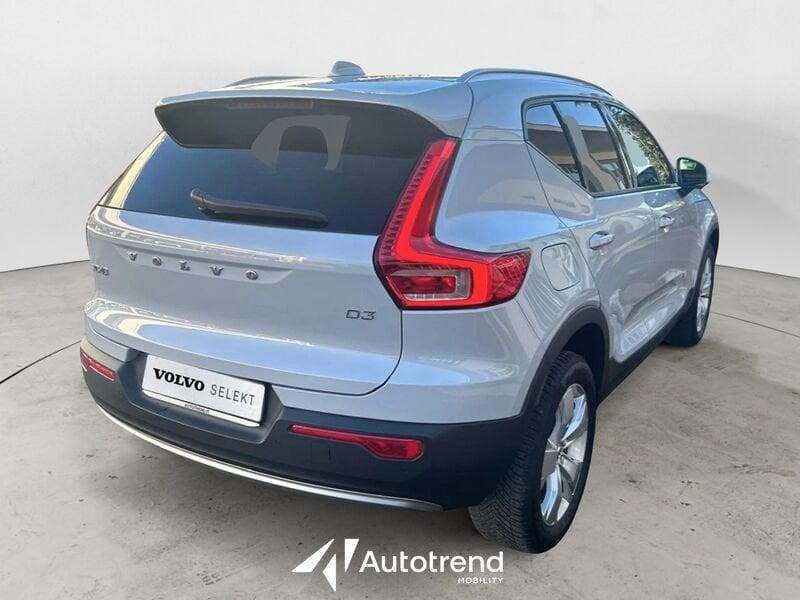 Volvo XC40 D3 150 CV Automatica Momentum Pro