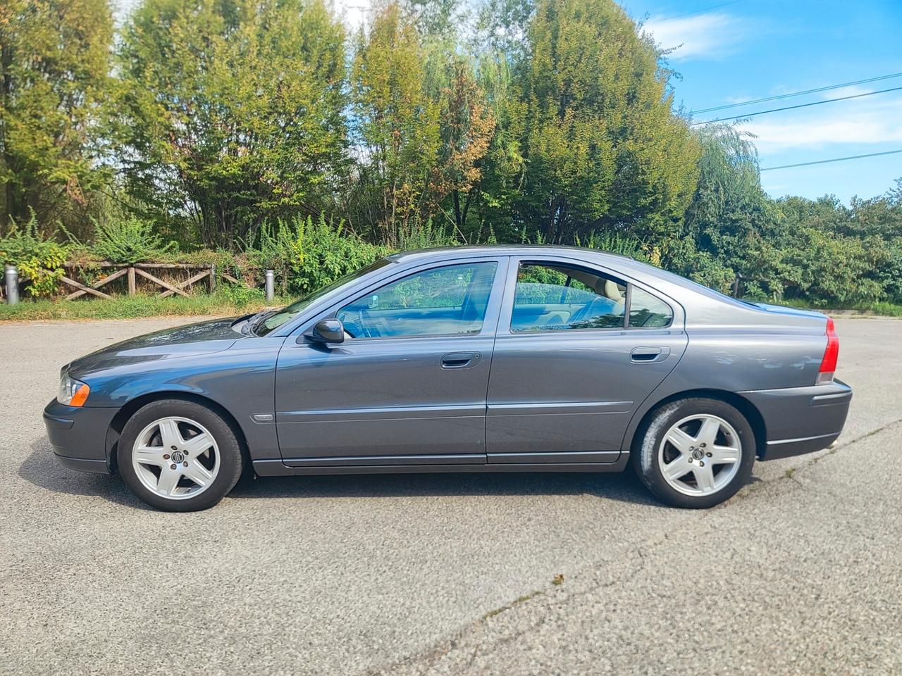 Volvo S60 2.4i benzina