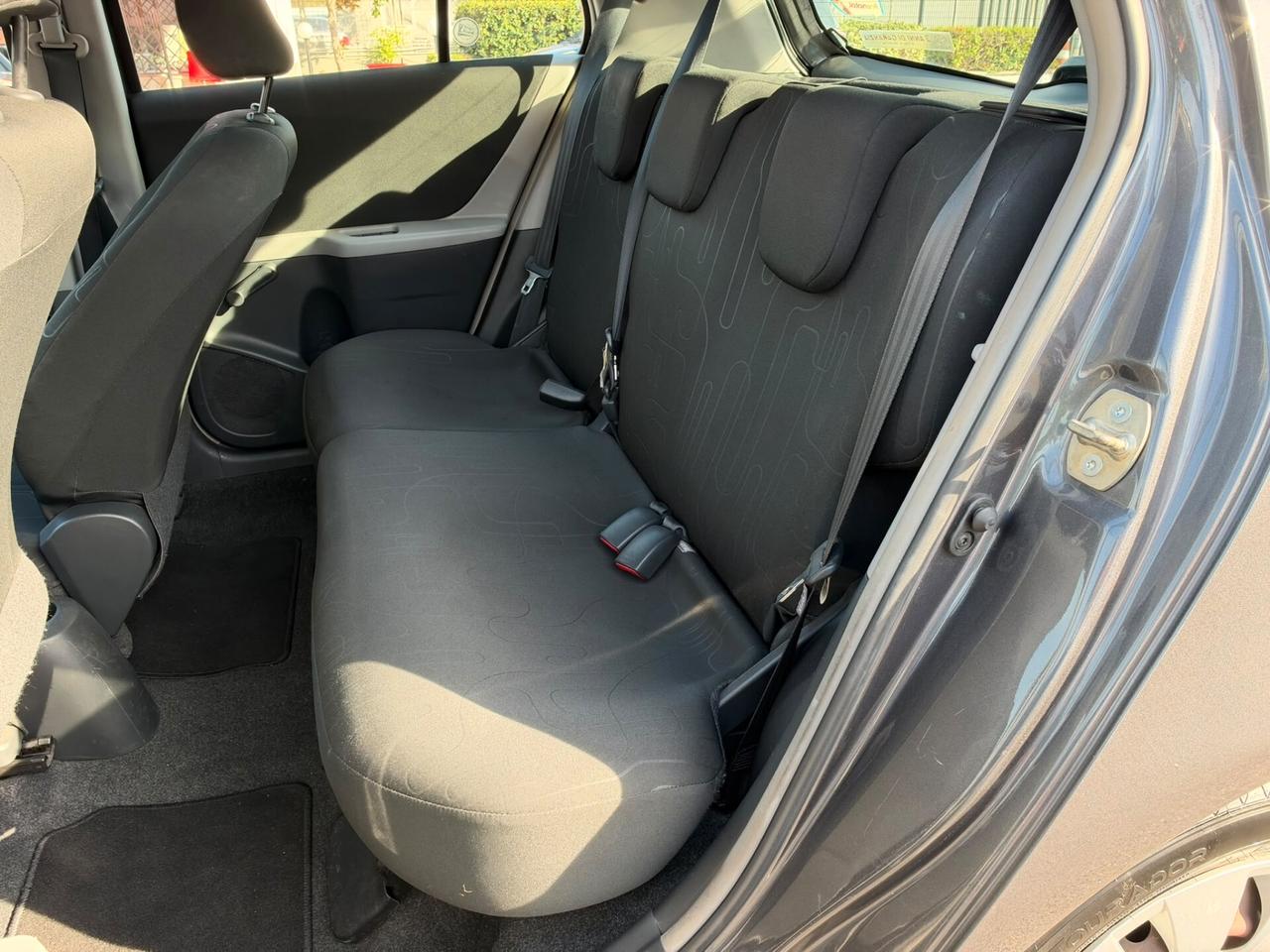 Toyota Yaris 1.0 5 porte Luxury pack