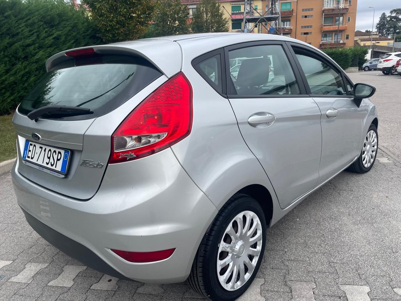 Ford Fiesta 1.2 benzina 5p. Titanium euro(5)