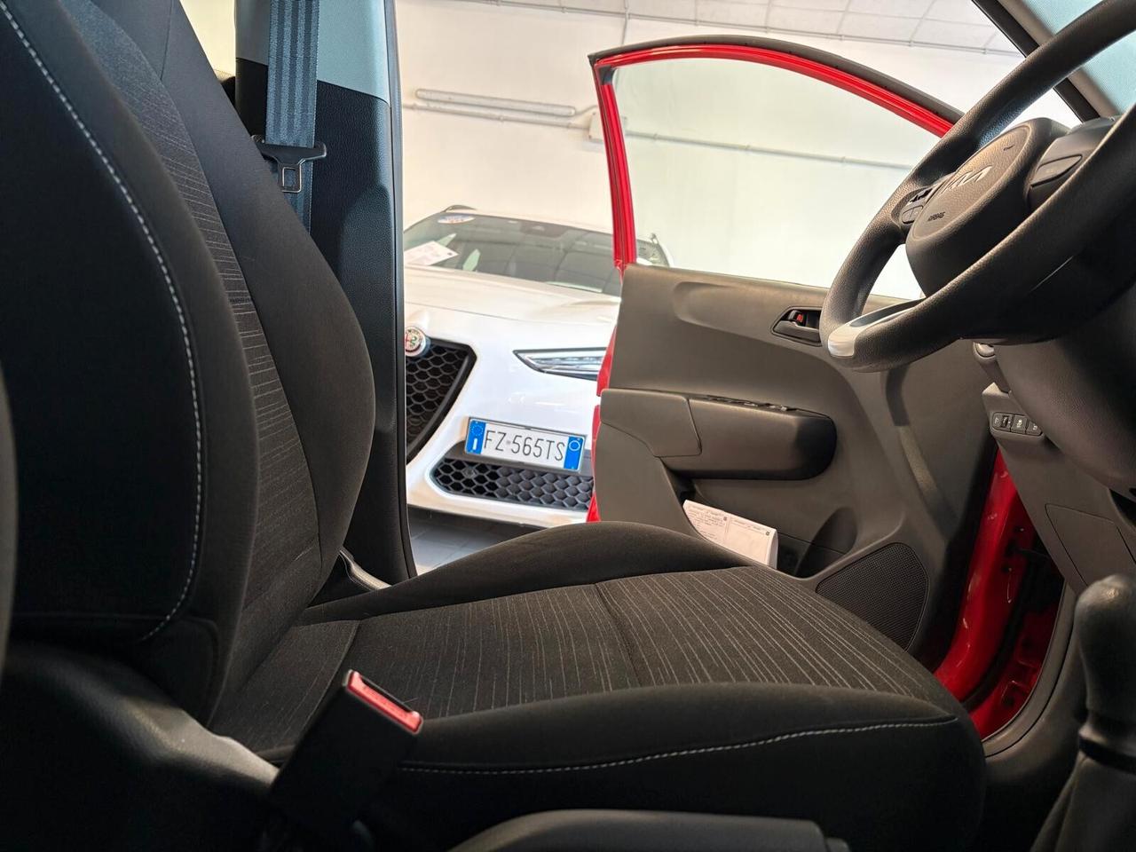 Kia Picanto URBAN 1.0 12V 5 p. TECHNO & DESIGN PACK