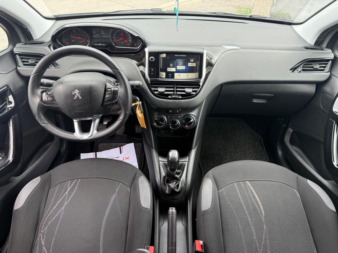 Peugeot 208 1.4 HDi 68 CV 5 porte Allure