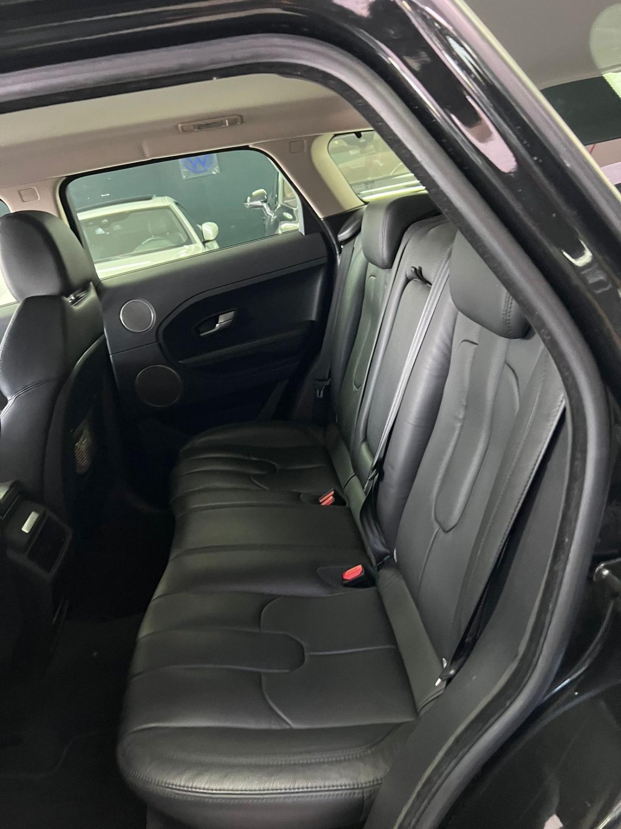 Land Rover Range Evoque 2.2 TD4 5p. Dynamic