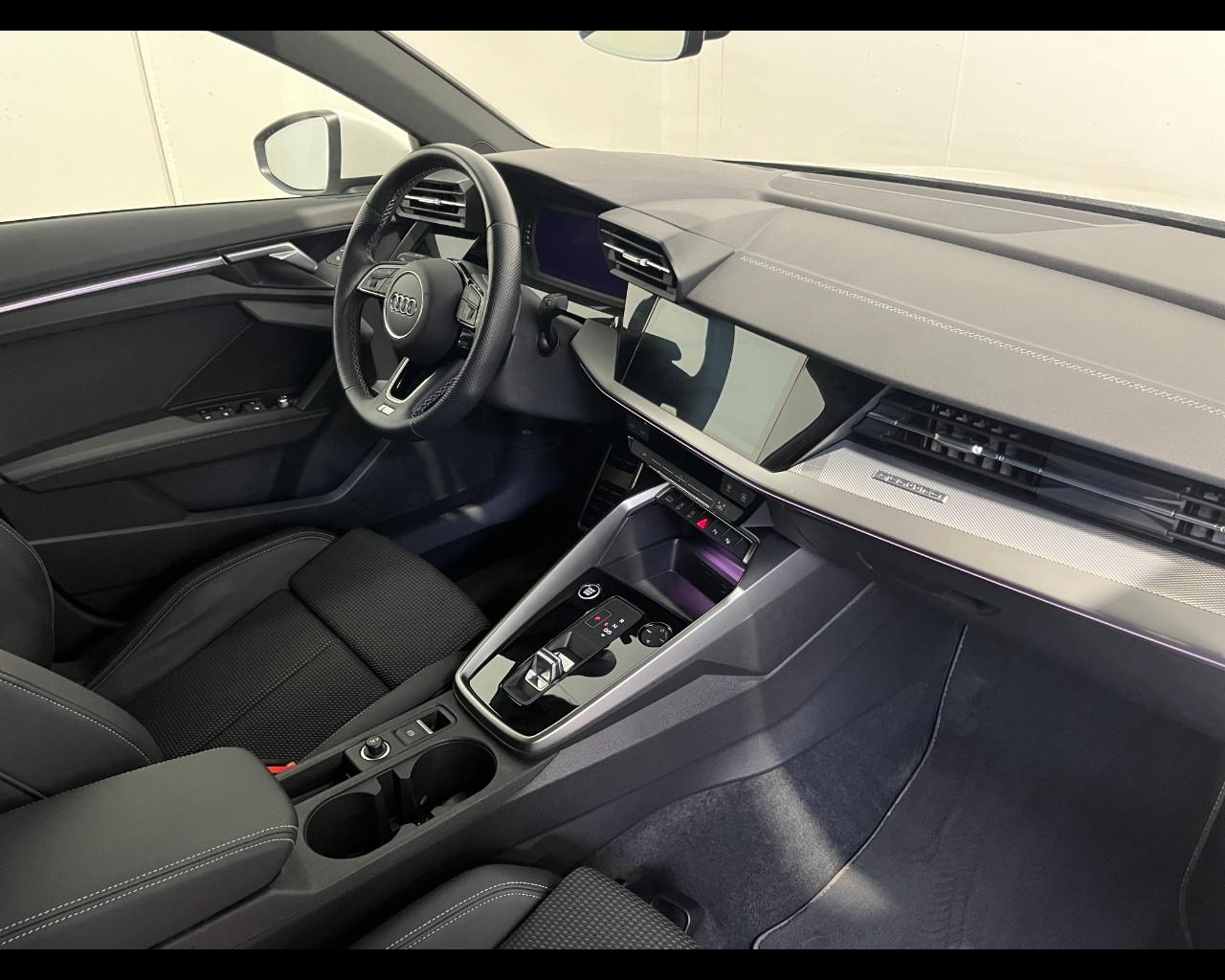 AUDI A3 SPORTBACK 40 TDI S-TRONIC QUATTRO S-LINE