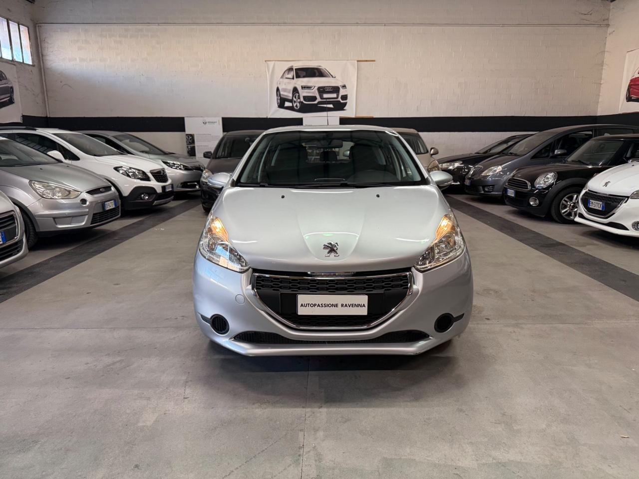 Peugeot 208 PureTech 82 5 porte Allure