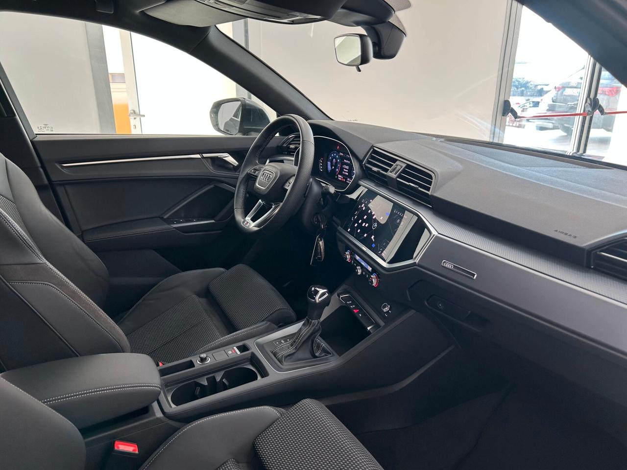 Audi Q3 35 TFSI S tronic line edition