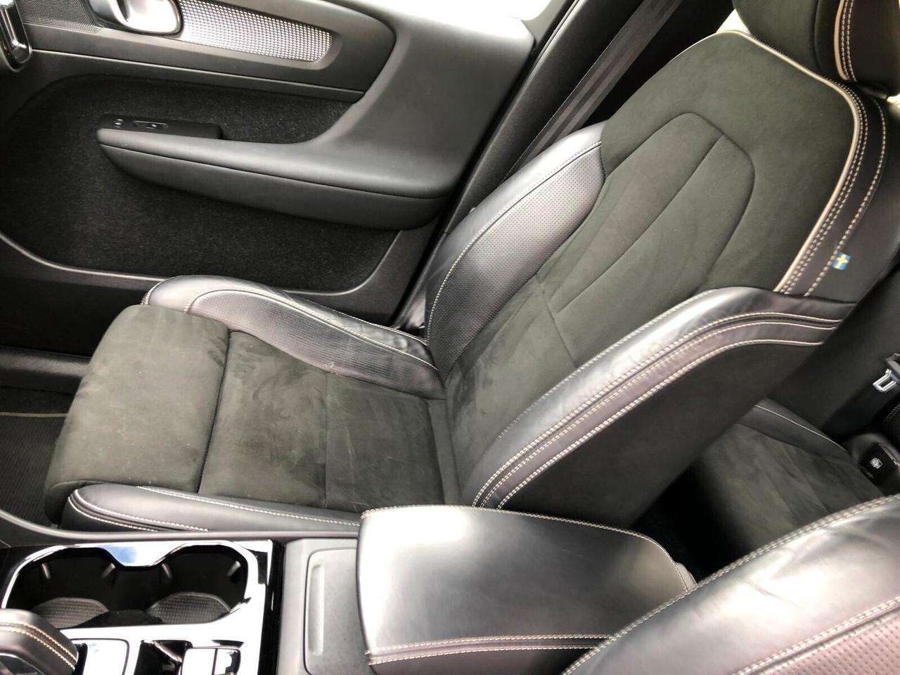 Volvo XC40 D3 Geartronic R-design UNICO PROPRIETARIO IVA DEDUCIBILE GARANZIA CONFORMGEST COMPLETA 12 MESI RINNOVABILE FINO A 60 MESI