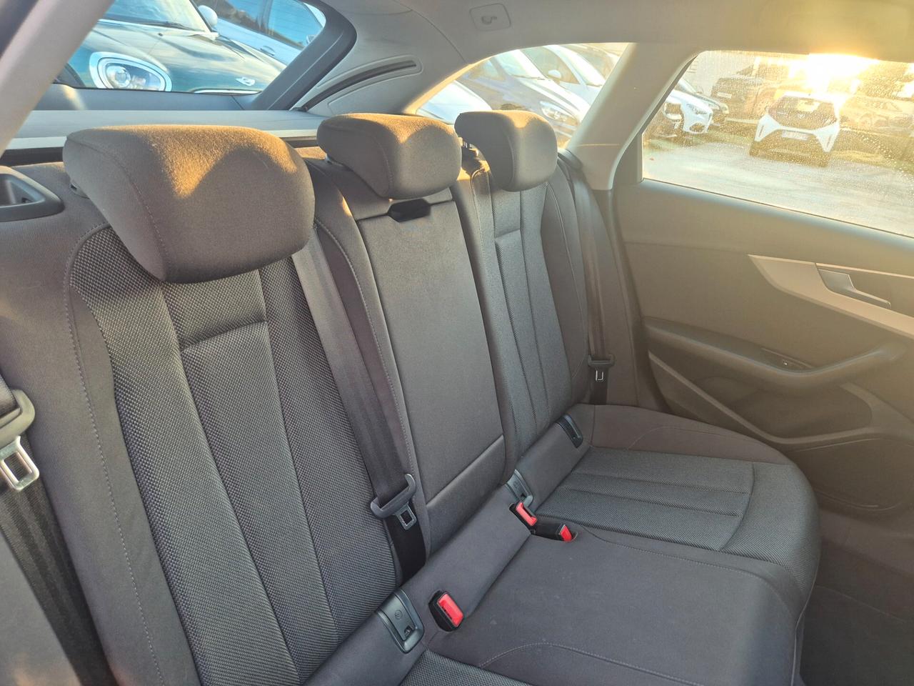 Audi A4 Avant 2.0 TDI 150 CV ultra S tronic Sport